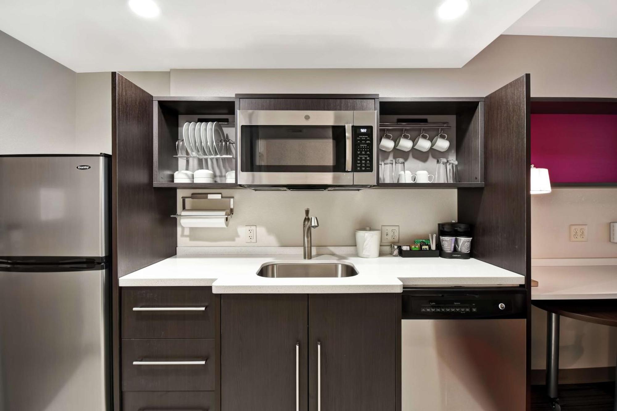 Home2 Suites By Hilton Walpole Foxborough Exterior photo