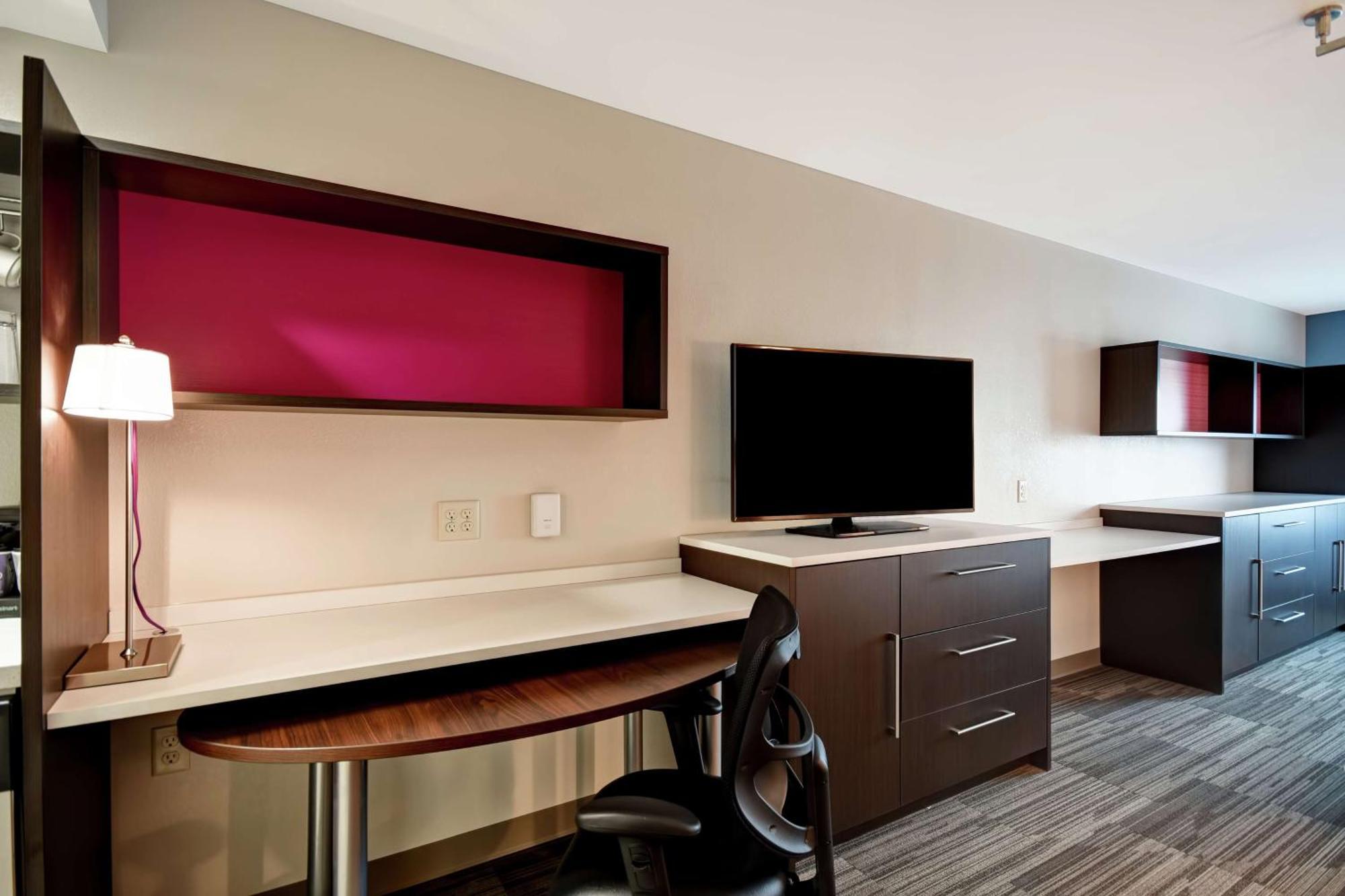 Home2 Suites By Hilton Walpole Foxborough Exterior photo